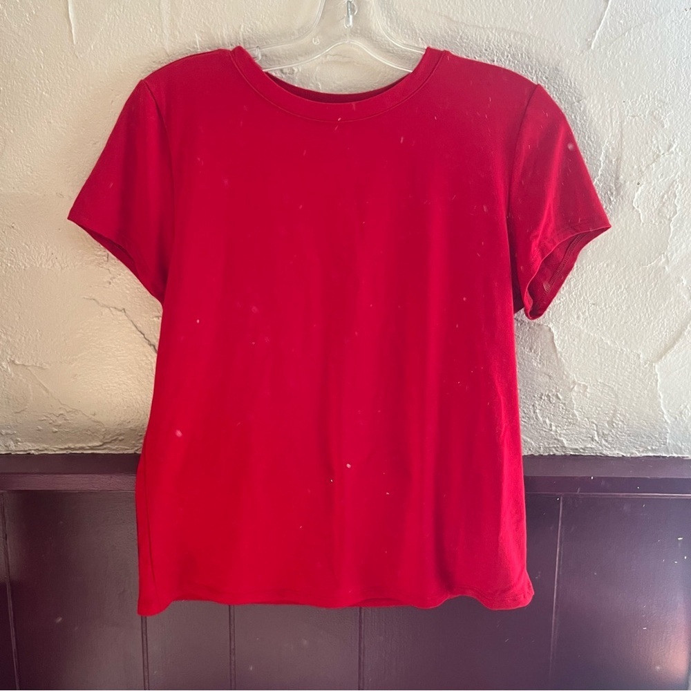 Studio Vibrant Red Short Sleeve Tee